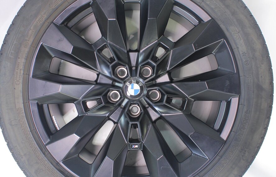 BMW BMW XM G09 917M 21 Zoll Felgen Pirelli Runflat Winterkompletträder Original