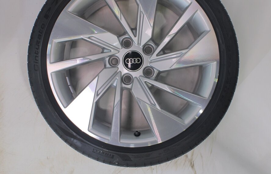 Audi Audi A3 S3 8Y 8V 18 Zoll Felgen Pirelli Sommerkompletträder Original