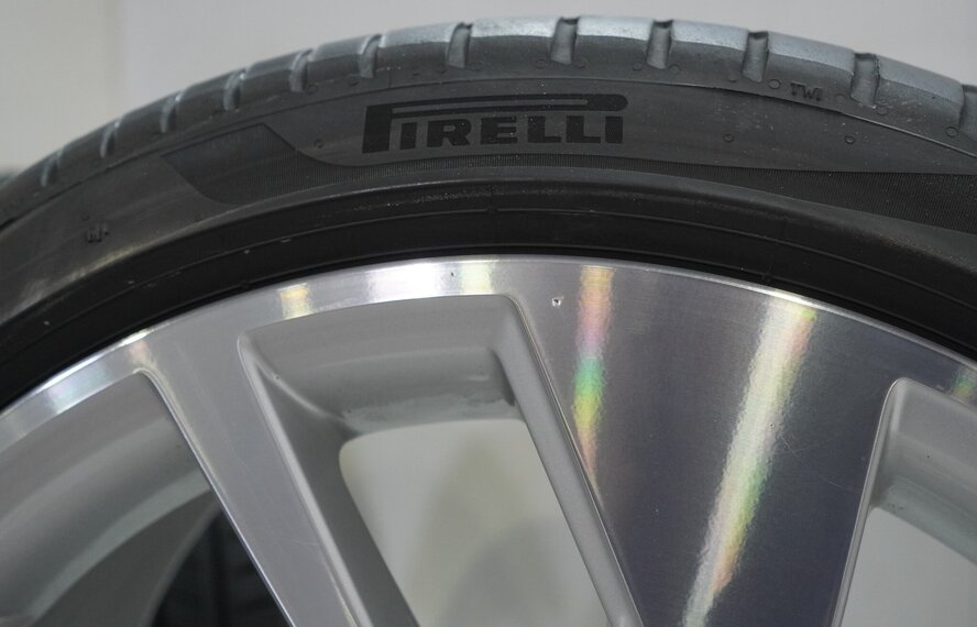 Audi Audi A3 S3 8Y 8V 18 Zoll Felgen Pirelli Sommerkompletträder Original