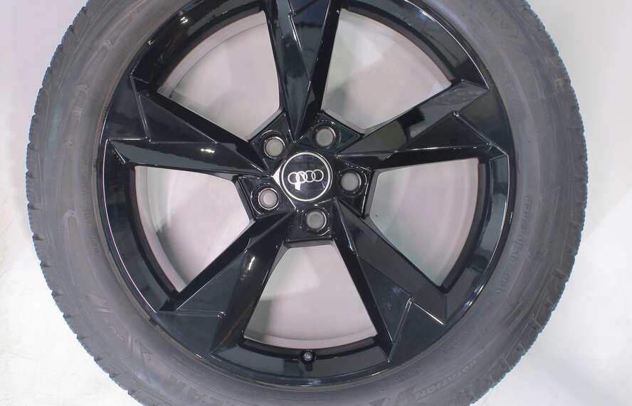 Audi Audi Q3 SQ3 F3B 19 Zoll Felgen Goodyear Winterkompletträder Original
