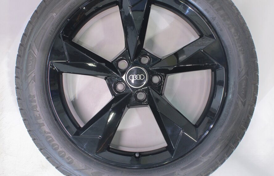 Audi Audi Q3 SQ3 F3B 19 Zoll Felgen Goodyear Winterkompletträder Original