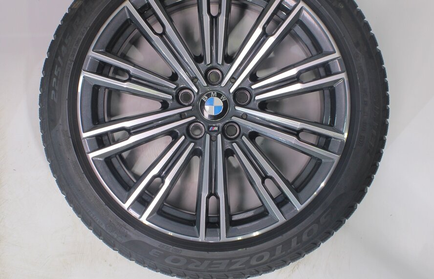 BMW BMW 2 er 3 er 4 er G20 G21 G22 G42 790M 18 Zoll Felgen Pirelli Runflat Winterkompletträder Neu Original