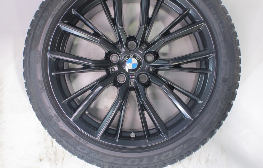 BMW BMW 2 er 3 er 4 er G20 G21 G22 G42 796M 18 Zoll Felgen Pirelli Runflat Winterkompletträder Original