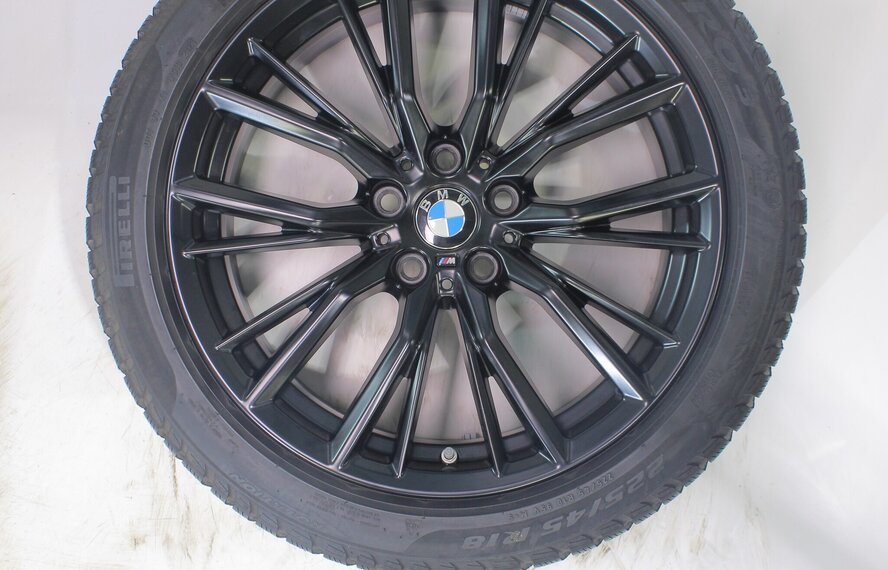 BMW BMW 2 er 3 er 4 er G20 G21 G22 G42 796M 18 Zoll Felgen Pirelli Runflat Winterkompletträder Original