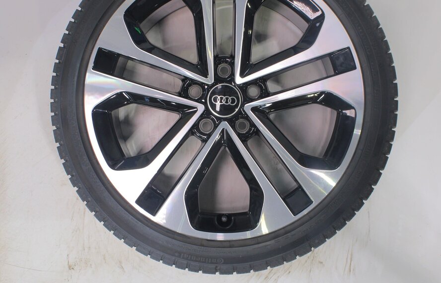 Audi Audi A3 S3 8Y 8V S-line 18 Zoll Felgen Continental Winterkompletträder Original