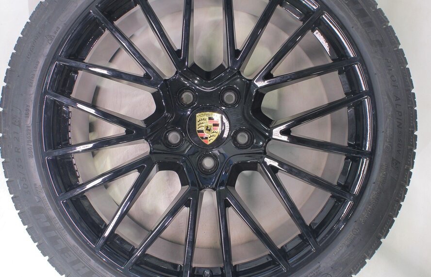 Porsche Porsche Cayenne Coupé 21 Zoll Felgen Michelin Winterkompletträder Original
