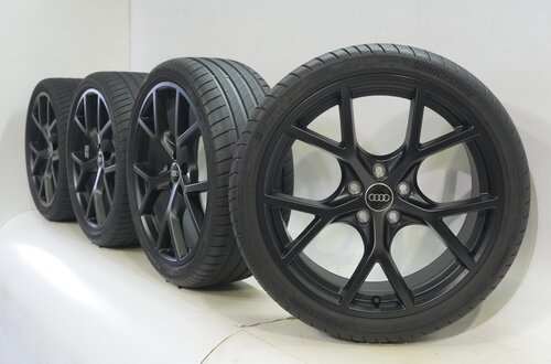 Audi Audi RS3 8Y 19 Zoll Felgen Bridgestone Sommerkompletträder Original