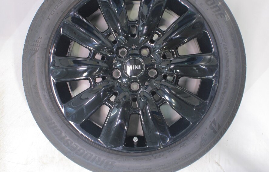 Mini Mini Countryman F60 533 18 Zoll Felgen Bridgestone Runflat Sommerkompletträder Original