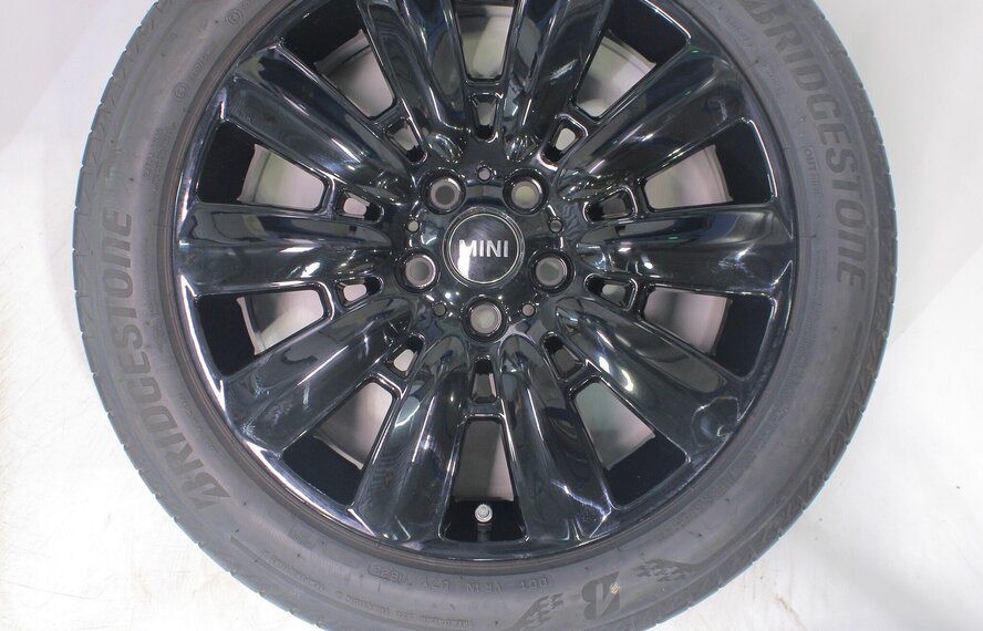 Mini Mini Countryman F60 533 18 Zoll Felgen Bridgestone Runflat Sommerkompletträder Original