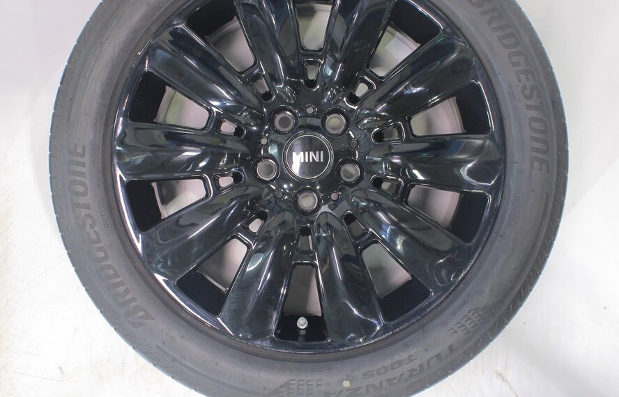 Mini Mini Countryman F60 533 18 Zoll Felgen Bridgestone Runflat Sommerkompletträder Original