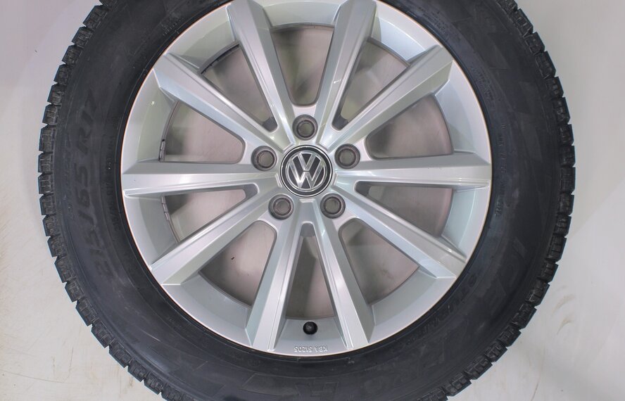 Volkswagen Volkswagen Tiguan II Merano 17 Zoll Felgen Pirelli Winterkompletträder Neu Original