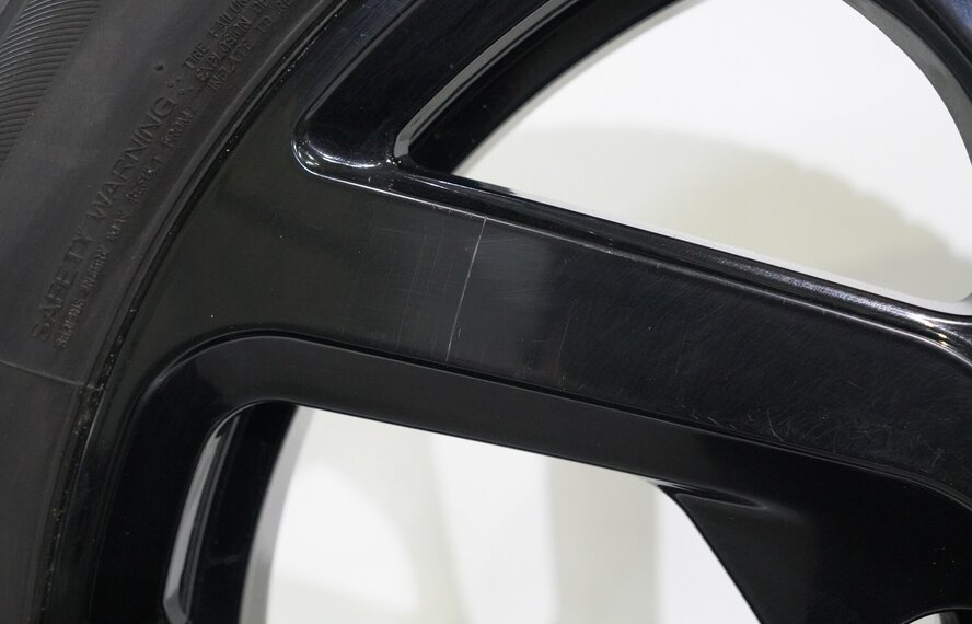 BMW BMW i3s 428 19 Zoll Felgen Bridgestone Winterkompletträder Original