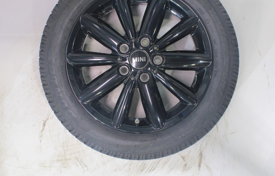 Mini Mini Cooper / S / One / Cabrio F55 F56 F57 508 16 Zoll Felgen Dunlop Runflat Winterkompletträder Original
