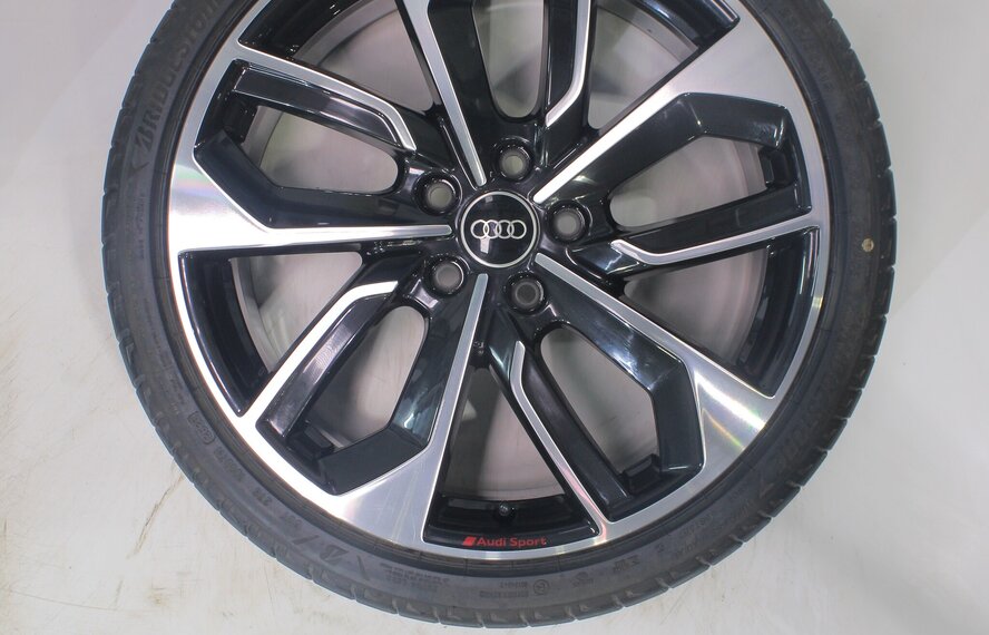 Audi Audi A3 S3 8Y 8V 19 Zoll Felgen Bridgestone Sommerkompletträder Original
