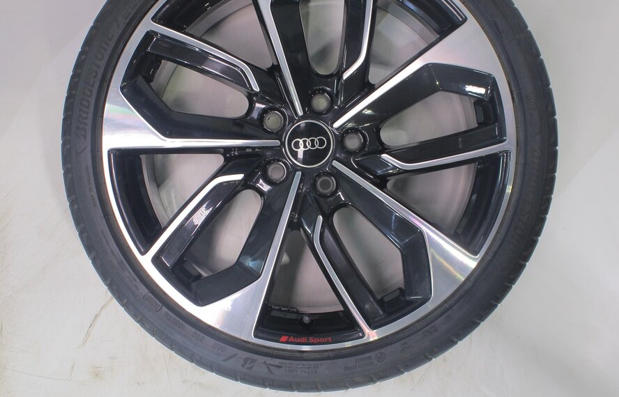 Audi Audi A3 S3 8Y 8V 19 Zoll Felgen Bridgestone Sommerkompletträder Original