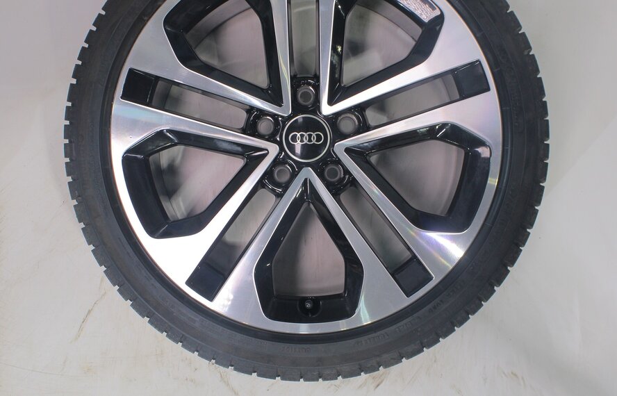 Audi Audi A3 S3 8Y 8V S-line 18 Zoll Felgen Continental Winterkompletträder Original