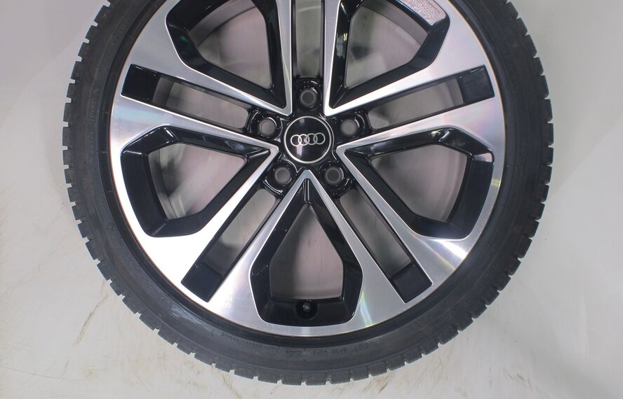 Audi Audi A3 S3 8Y 8V S-line 18 Zoll Felgen Continental Winterkompletträder Original