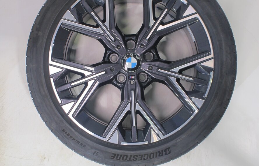 BMW BMW 1er 2er F70 F74 975M 18 Zoll Felgen Bridgestone Sommerkompletträder Original