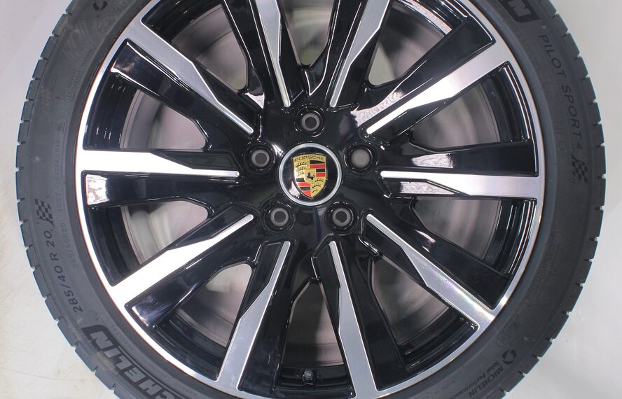 Porsche Porsche Taycan 4S S Turbo 20 Zoll Felgen Michelin Sommerkompletträder Neu Original