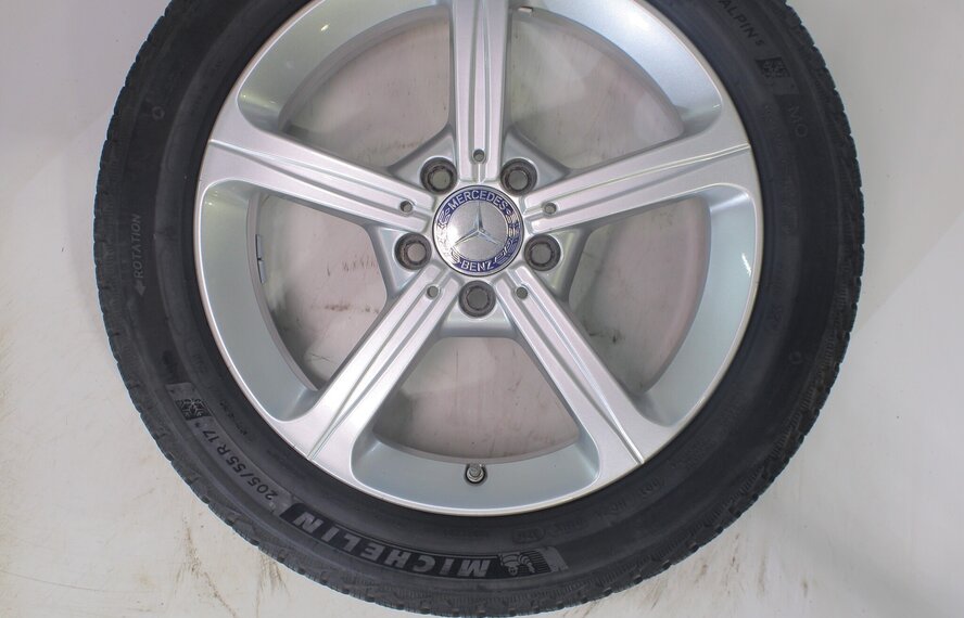 Mercedes Mercedes A B CLA Klasse W177 C118 W247 17 Zoll Felgen Michelin Winterkompletträder Original