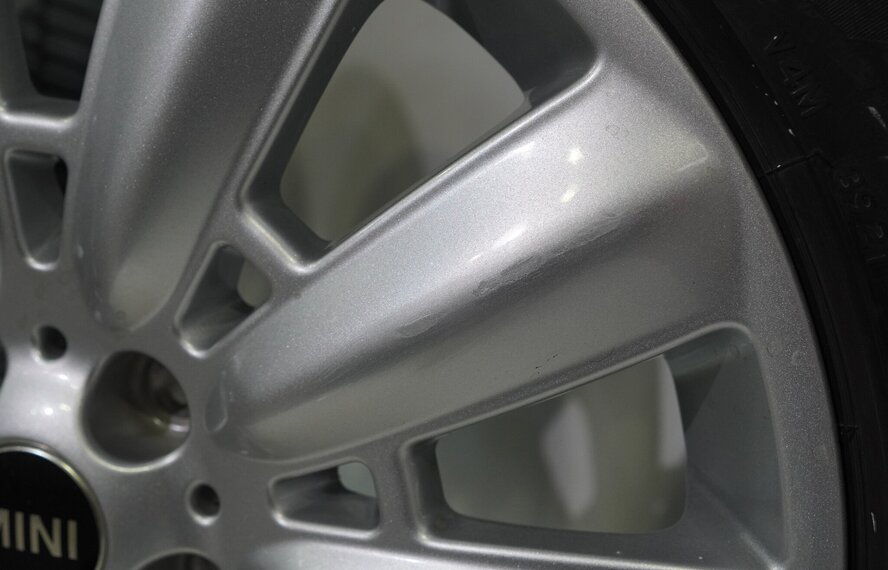 Mini Mini Countryman F60 533 18 Zoll Felgen Bridgestone All-Season (4 Jahreszeiten) Original