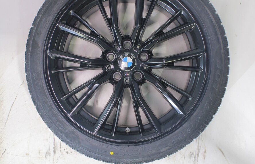 BMW BMW 2 er 3 er 4 er G20 G21 G22 G42 796M 18 Zoll Felgen Pirelli Runflat Winterkompletträder Neu Original
