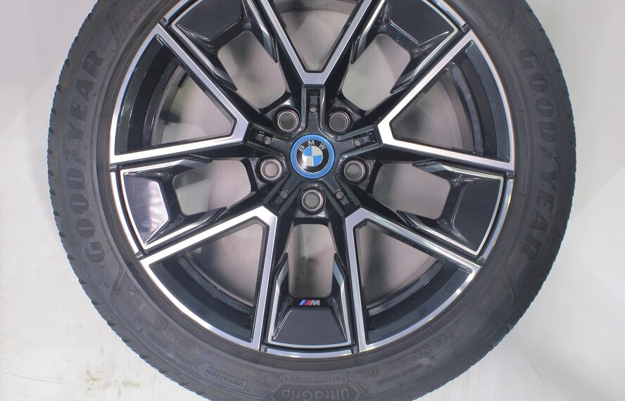 BMW BMW 4 er i4 G26 858M 18 Zoll Felgen Goodyear Winterkompletträder Neu Original