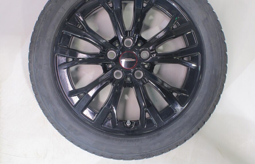 Mini Mini Cooper J01 JCW991 17 Zoll Felgen Maxxis Winterkompletträder Neu Original