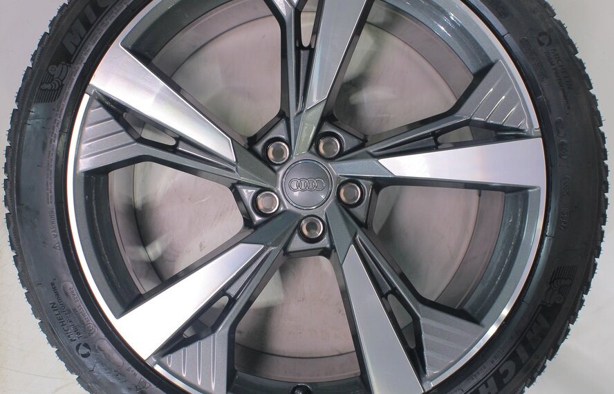 Audi Audi e-tron GE Q8 e-tron 21 Zoll Felgen Michelin Winterkompletträder Neu Original
