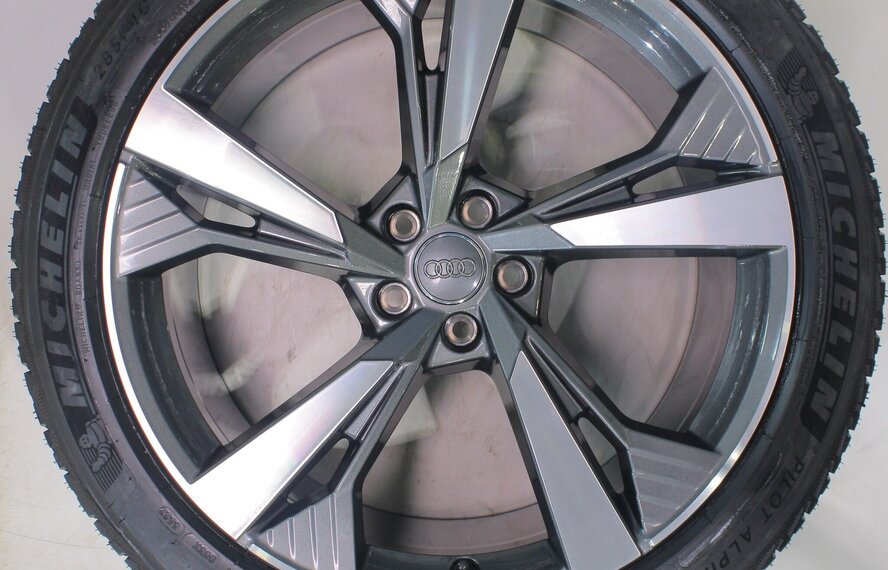 Audi Audi e-tron GE Q8 e-tron 21 Zoll Felgen Michelin Winterkompletträder Neu Original