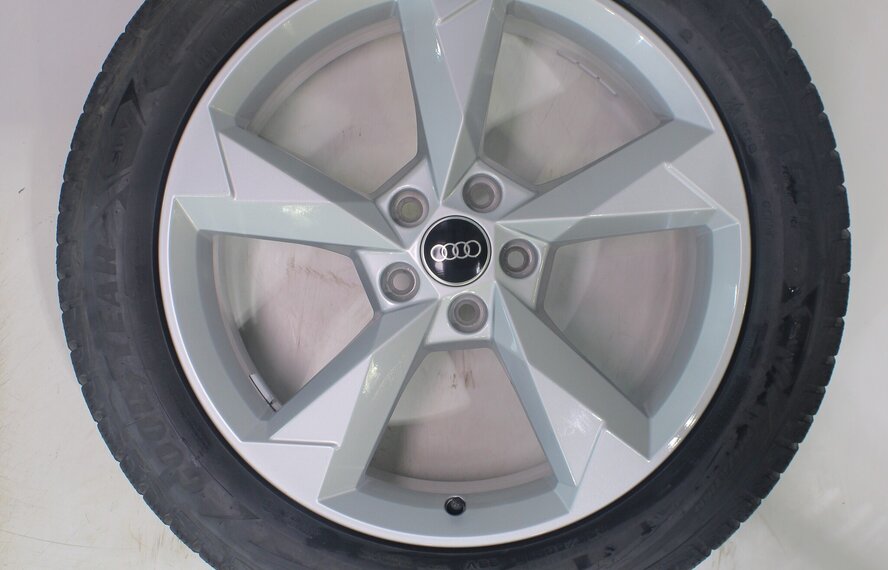 Audi Audi Q3 SQ3 F3B 19 Zoll Felgen Goodyear Winterkompletträder Original