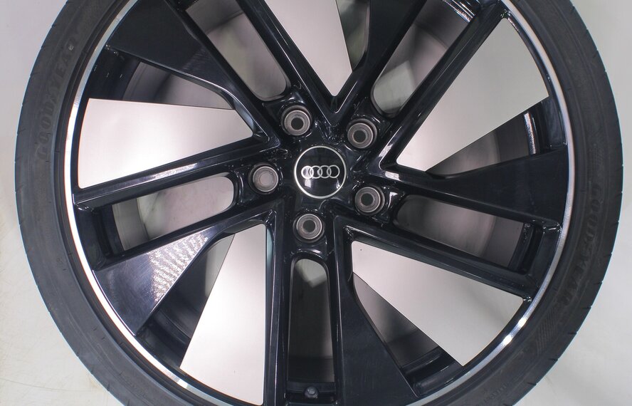 Audi Audi e-tron GT 21 Zoll Felgen Goodyear Sommerkompletträder Neu Original