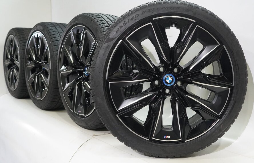 BMW BMW 7 er G70 X3 G45 909M 21 Zoll Felgen Pirelli Winterkompletträder Original