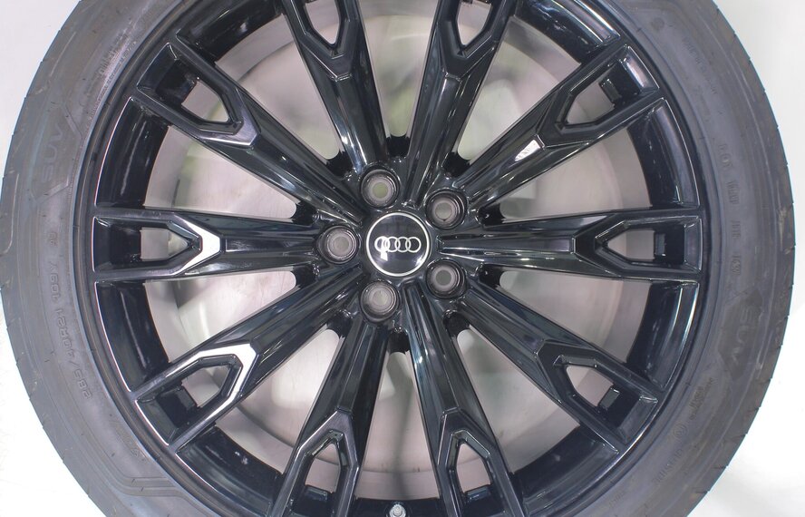 Audi Audi Q7 4M 21 Zoll Felgen Goodyear Sommerkompletträder Original