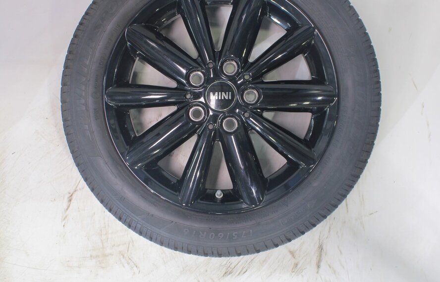 Mini Mini Cooper / S / One / Cabrio F55 F56 F57 508 16 Zoll Felgen Dunlop Runflat Winterkompletträder Original