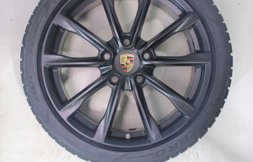 Porsche Porsche 982 Boxster / Cayman 19 Zoll Felgen Pirelli Winterkompletträder Neu Original