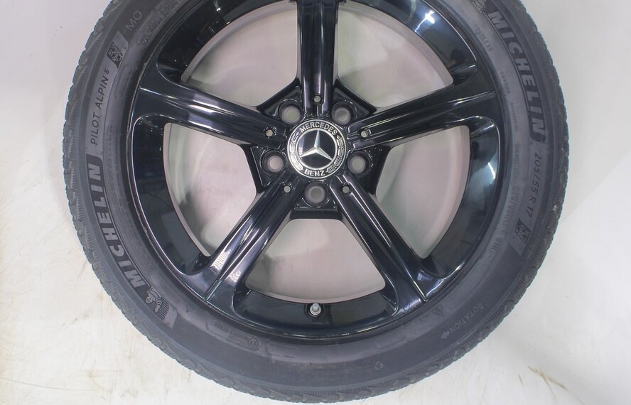 Mercedes Mercedes A B CLA Klasse W177 C118 W247 17 Zoll Felgen Michelin Winterkompletträder Original