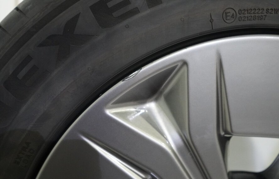 BMW BMW X1 iX1 U11 BEV X2 iX2 U10 864 17 Zoll Felgen Nexen Sommerkompletträder Original