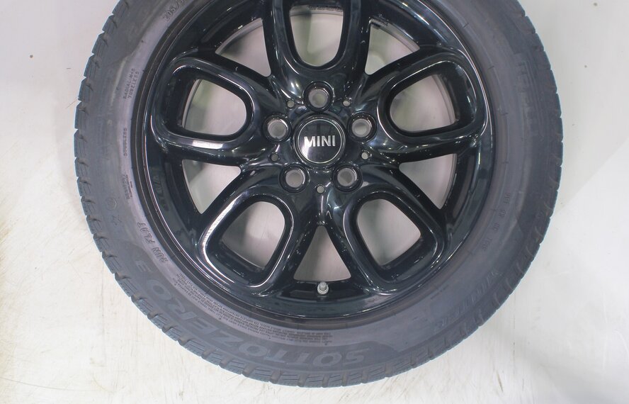 Mini Mini Clubman F54 494 16 Zoll Felgen Pirelli Runflat Winterkompletträder Original