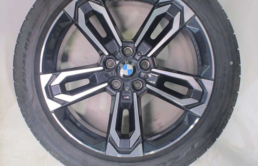 BMW BMW X1 iX1 U11 BEV X2 iX2 U10 871M 19 Zoll Felgen Pirelli Sommerkompletträder Original