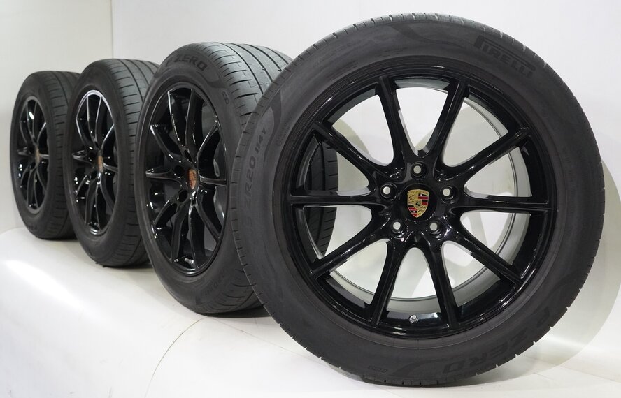 Porsche Porsche Cayenne E3 20 Zoll Felgen Pirelli Sommerkompletträder Original