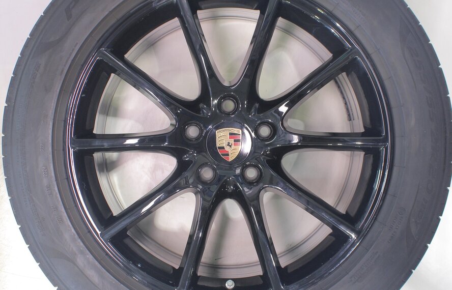 Porsche Porsche Cayenne E3 20 Zoll Felgen Pirelli Sommerkompletträder Original