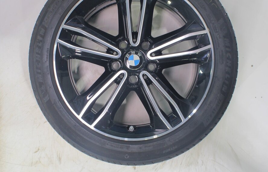 BMW BMW 1 2 er F40 F44 2 er Gran Coupe 549 17 Zoll Felgen Michelin Sommerkompletträder Original