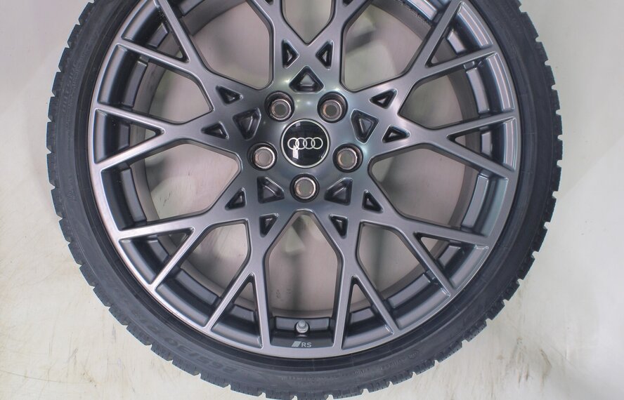 Audi Audi RS3 8Y 19 Zoll Felgen Pirelli Winterkompletträder Neu Original