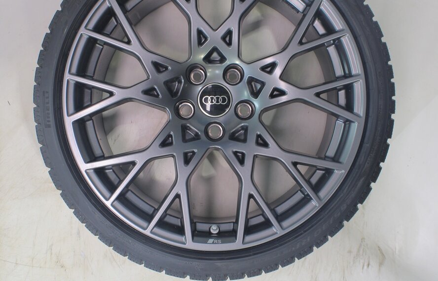 Audi Audi RS3 8Y 19 Zoll Felgen Pirelli Winterkompletträder Neu Original