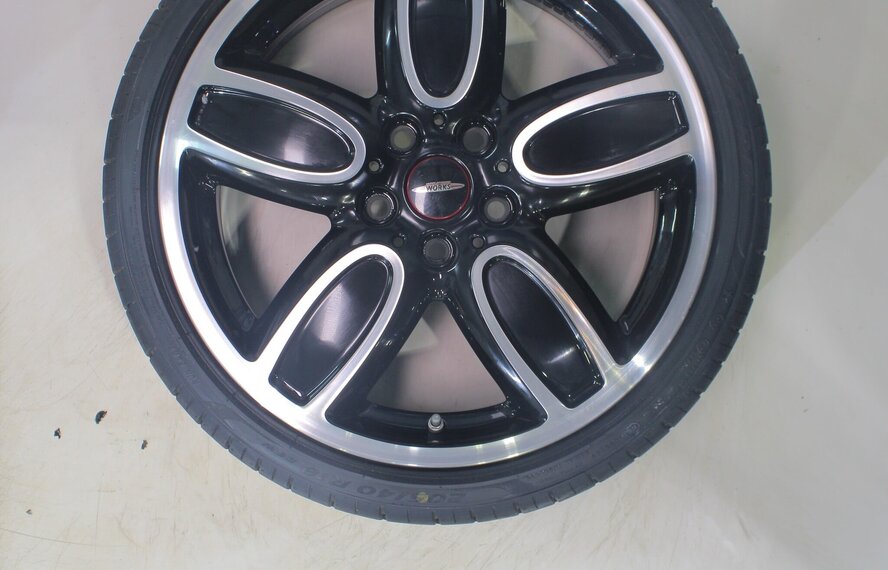 Mini Mini Cooper / S / One / Cabrio F55 F56 F57 JCW563 18 Zoll Felgen Pirelli Runflat Sommerkompletträder Neu Original