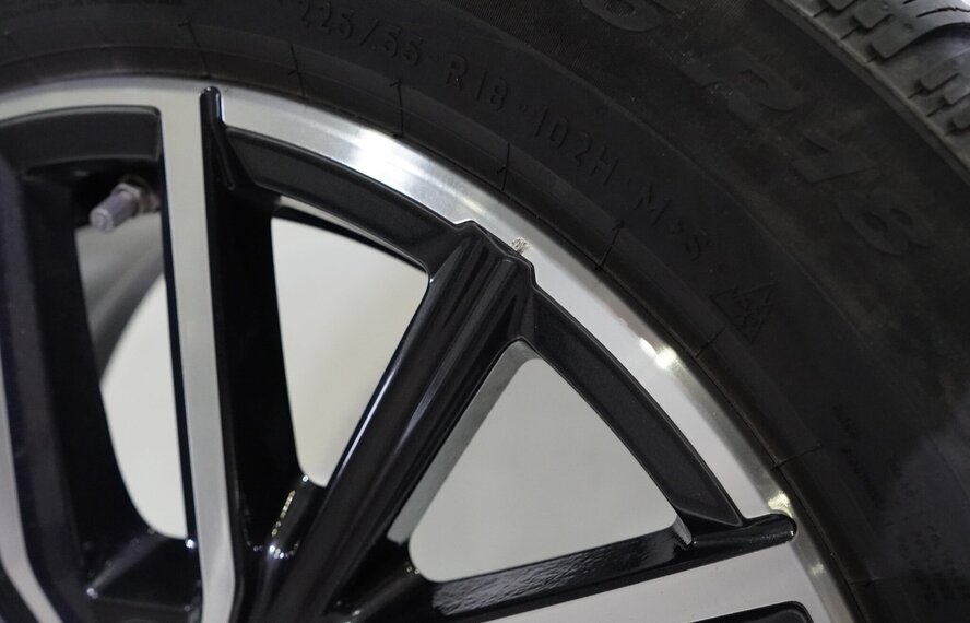 BMW BMW X1 iX1 U11 BEV X2 iX2 U10 838M 18 Zoll Felgen Pirelli Winterkompletträder Original