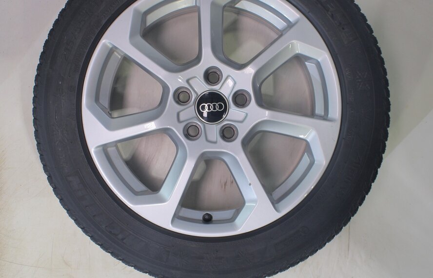 Audi Audi Q2 SQ2 81A 17 Zoll Felgen Michelin Winterkompletträder Original