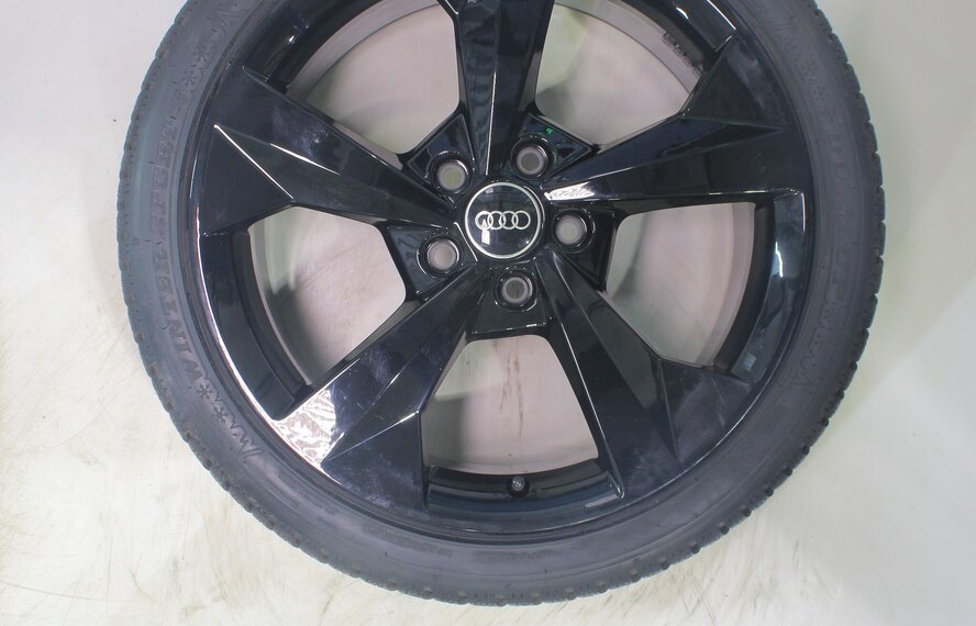 Audi Audi A3 S3 8Y 8V 18 Zoll Felgen Dunlop Winterkompletträder Original