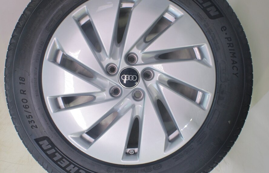 Audi Audi Q5 8MA 18 Zoll Felgen Michelin Sommerkompletträder Original
